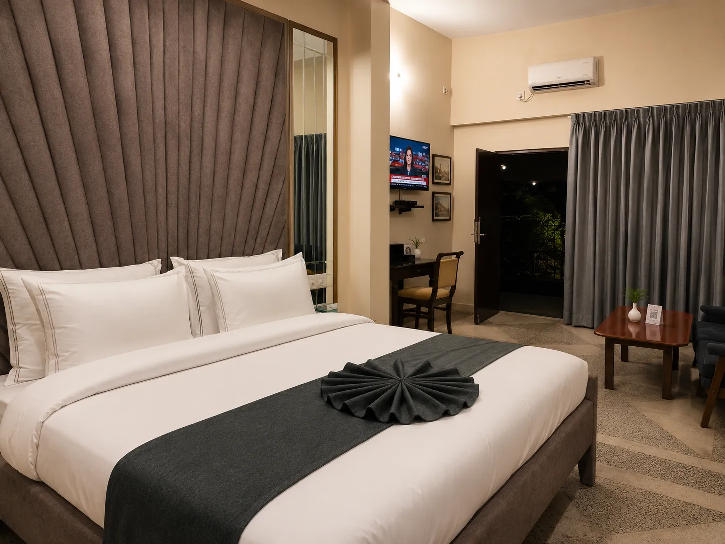 Deluxe Room (6).webp - Bel-La Monde Riverside Jim Corbett
